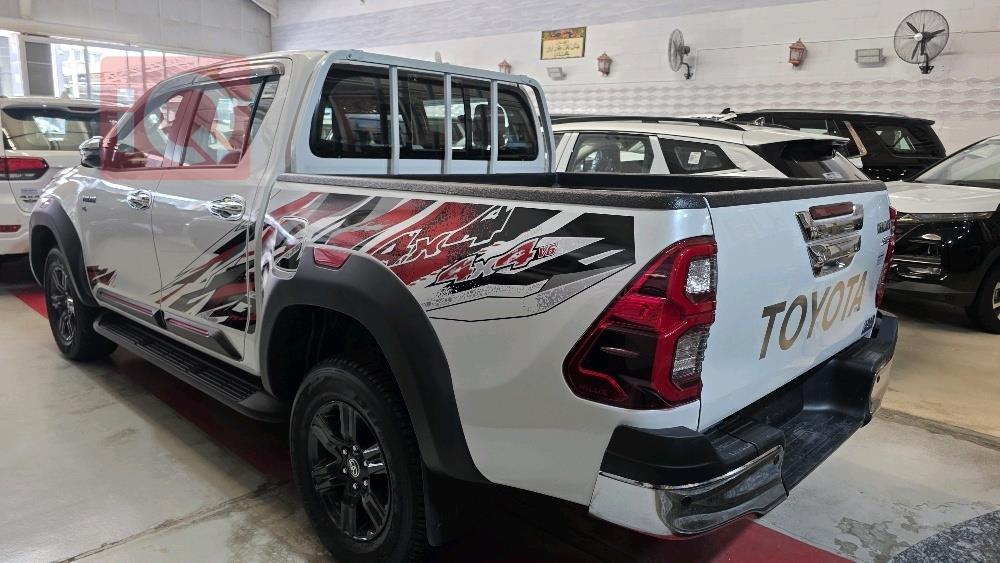 تويوتا هايلوكس